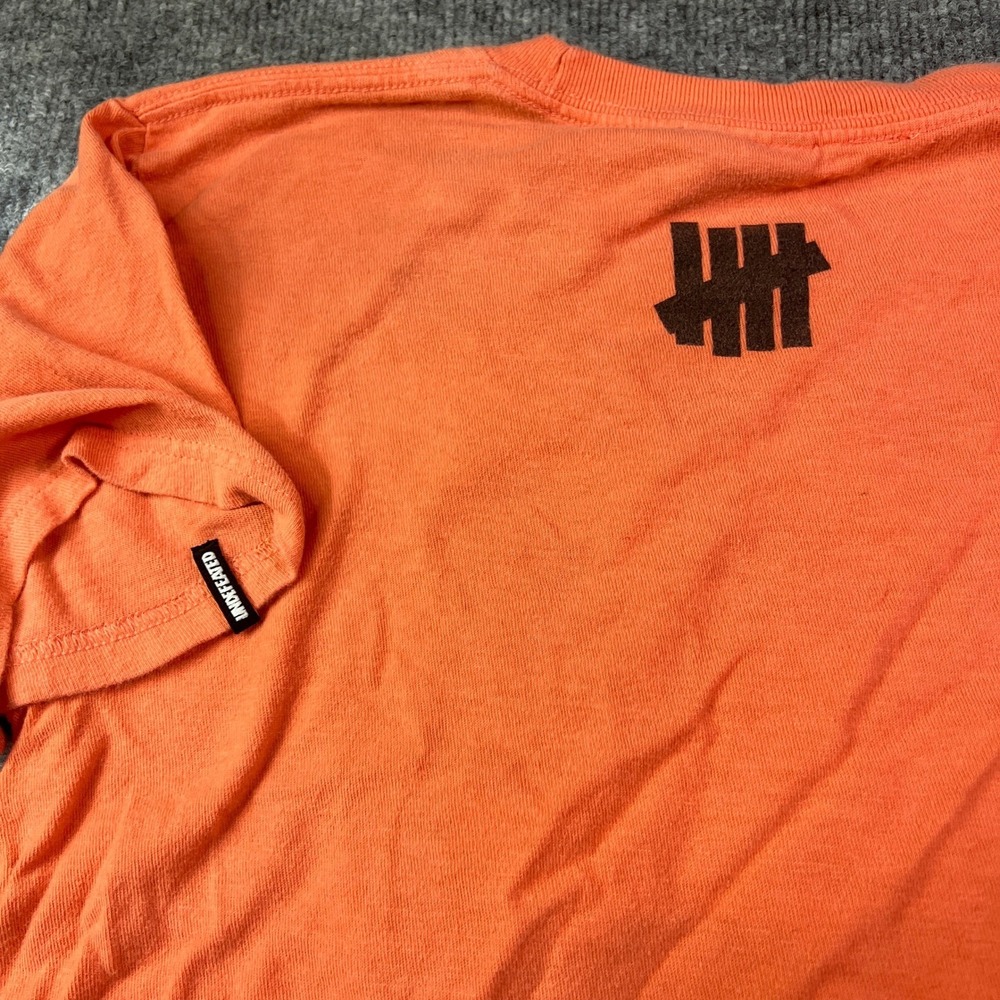 Undefeated Mens Zebra U Logo Graphic T-Shirt Peach Pink Small Streetwear Tee - Picture 4 of 7
